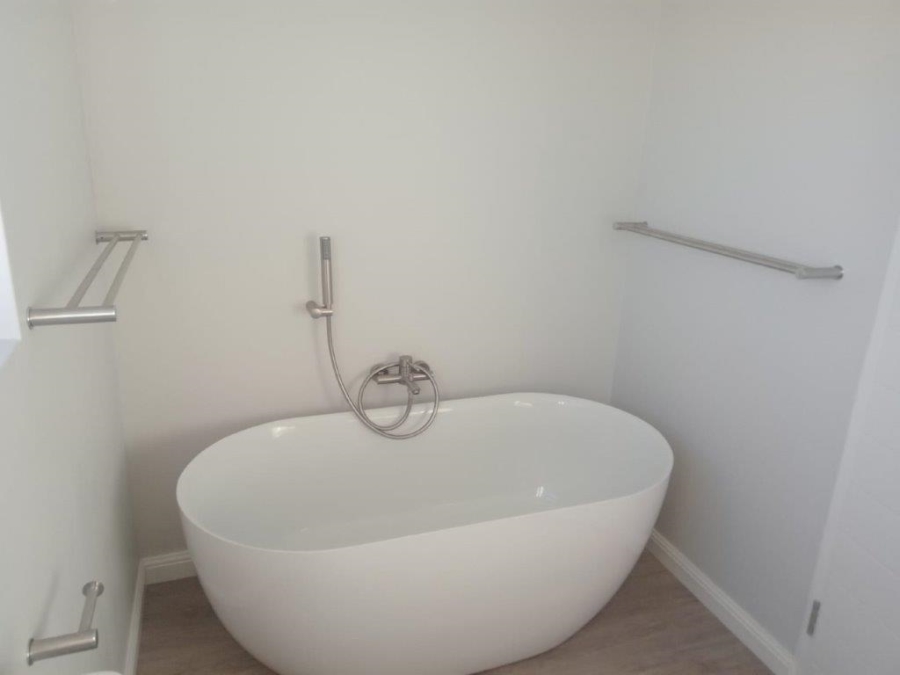 3 Bedroom Property for Sale in Paradise Beach Eastern Cape